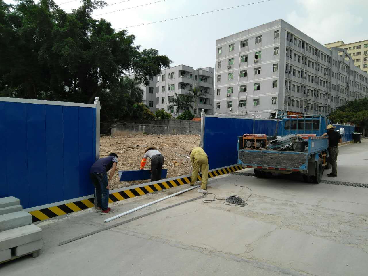 寶安區新玉路新和街道辦安裝豪華輕鋼圍墻